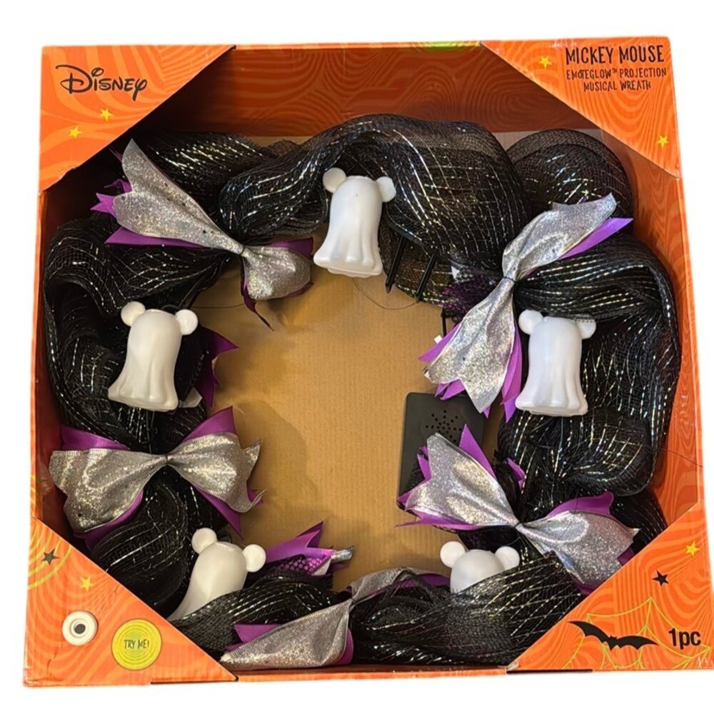 Disney Lighted Micky Mouse Door Singing Halloween Ghost Wreath 22 Inch